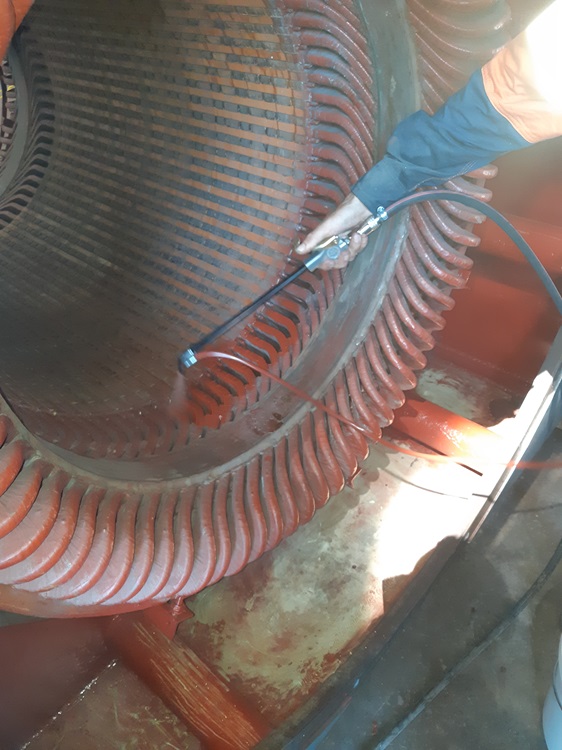  Pressure Cleaning of Stator 1